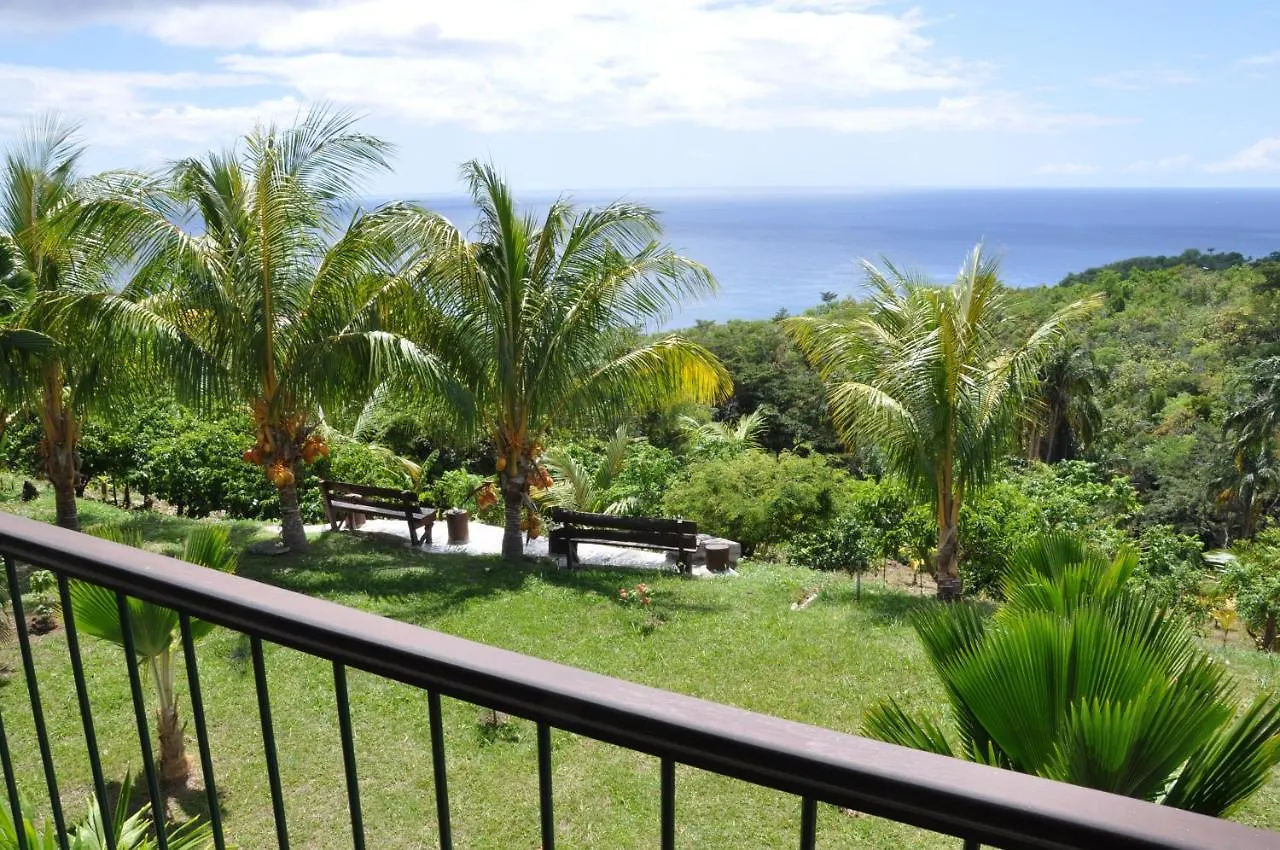 King Room Bed And Breakfast Main House Tanetane Dominica