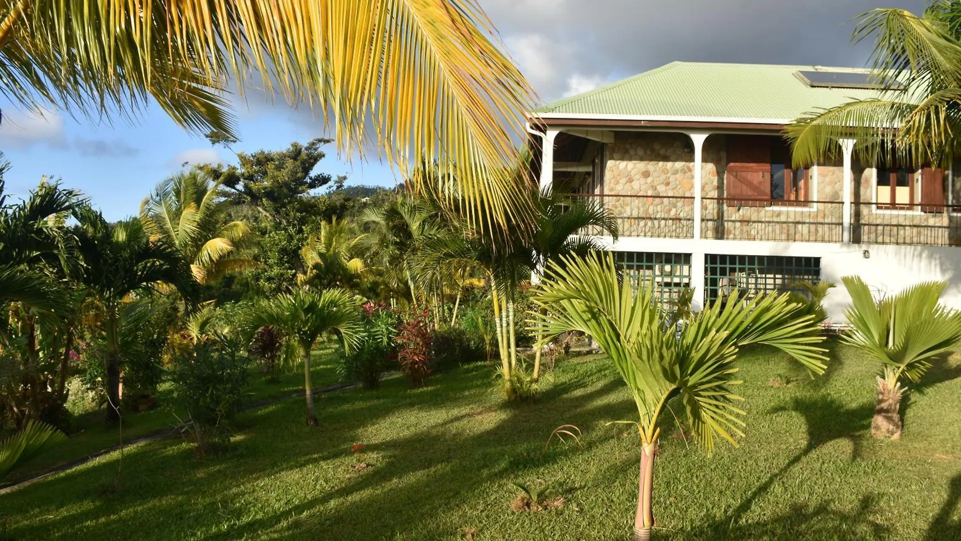 King Room Bed And Breakfast Main House Tanetane